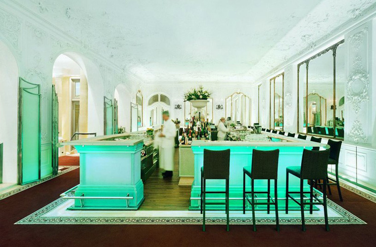 Đi để "thưởng thức" 15 qu&aacute;n bar đẹp nhất thế giới